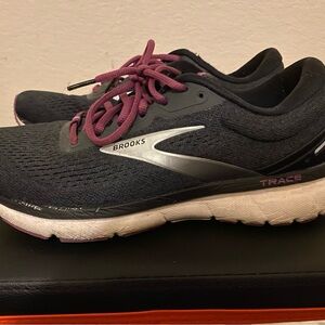 Brooks Women's Athletic Shoes - Black and Purple Trace 1